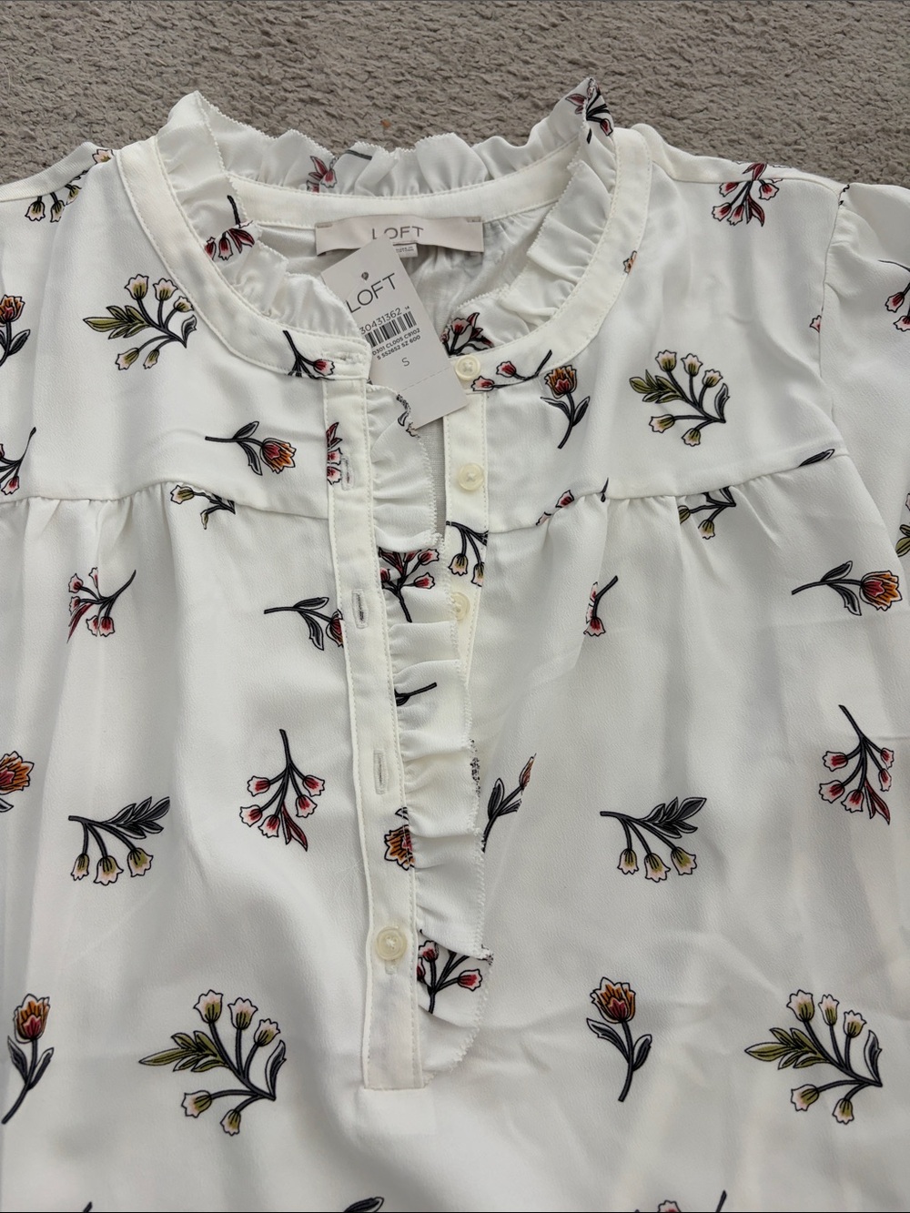 LOFT White Floral Button-Front Ruffle Blouse - Picture 5 of 8